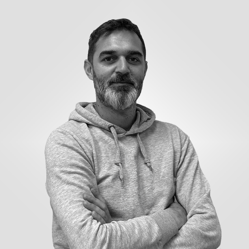 custimesh-hakkimizda-ekip-Enes ErcanŞAHİN-tr-800x800_